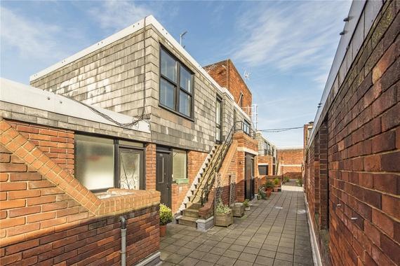 Additional image 5 of Room in a Shared House, With Garden, SW1V, N1 7GU