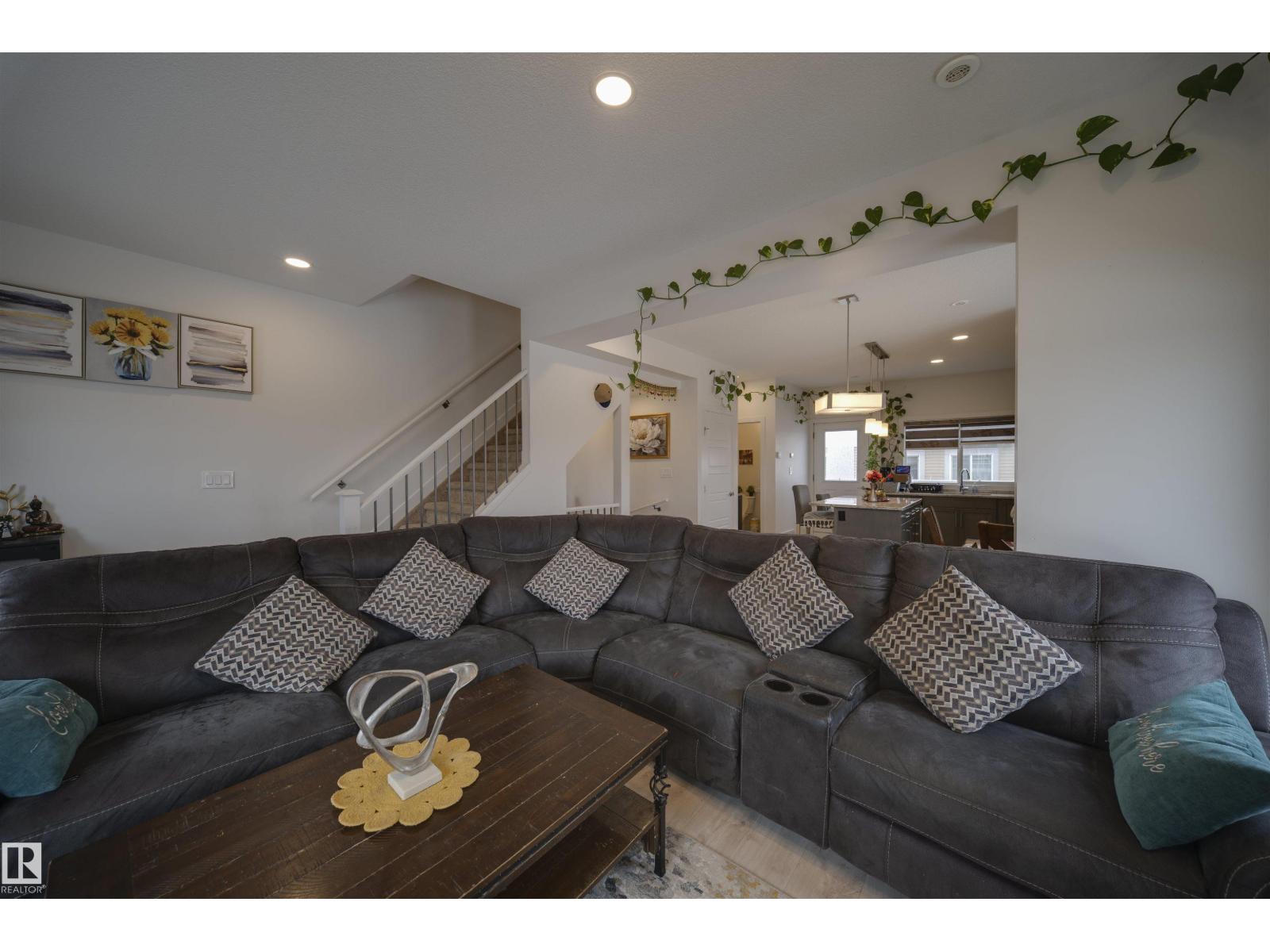 Additional image 2 of 62-2215 24 Street NW, Edmonton, AB, T6T1A6