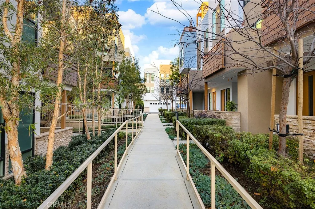 Additional image 30 of 657 Wedge, Costa Mesa, CA 92627
