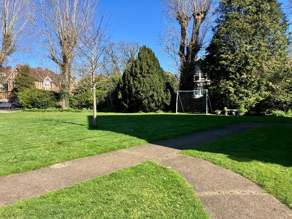 Additional image 18 of Hall Place Close, St. Albans, Hertfordshire, AL1 3SD