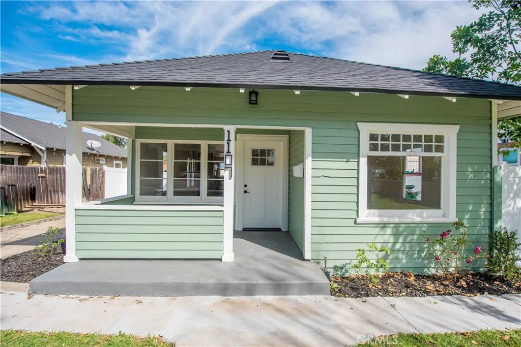 Additional image 3 of 1107 W Grand Avenue, Corona, CA 92882