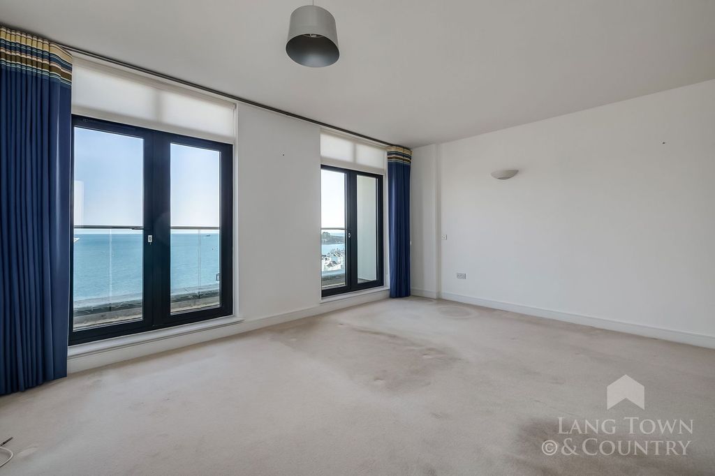 Additional image 7 of 2 bed flat for saleCliff Road, The Hoe, Plymouth PL1