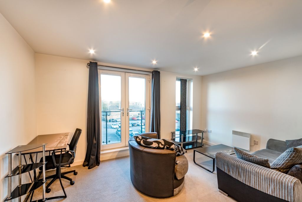 Additional image 3 of 2 bed flat for saleApartment 100 Linea, Dunstall Street, Scunthorpe DN15