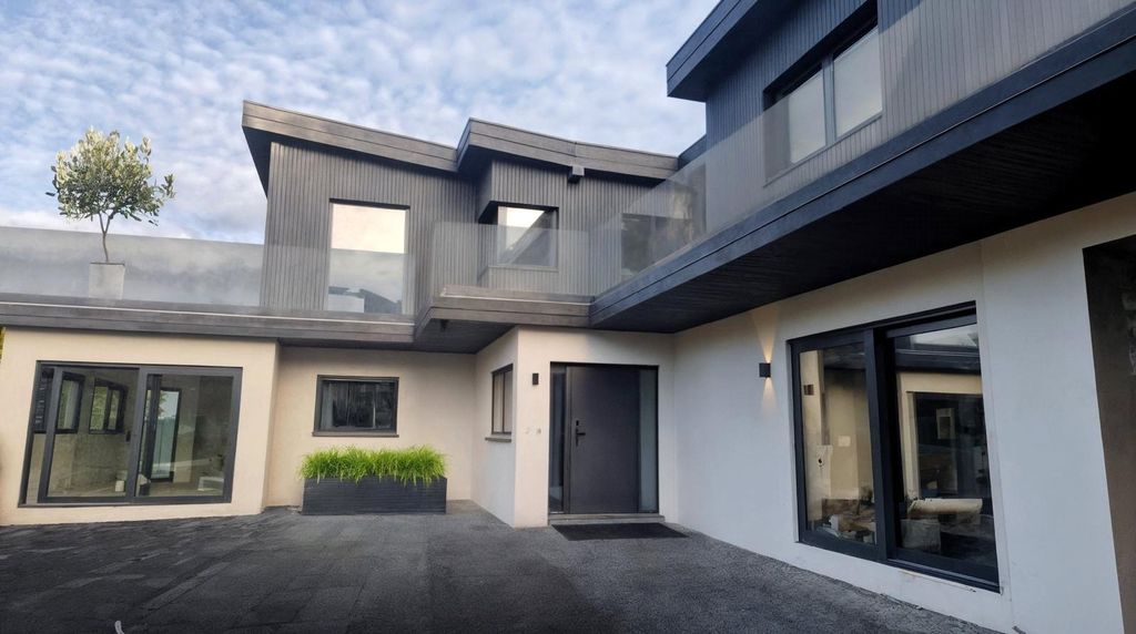 Additional image 3 of 5 bed detached house for saleLe Mont De Rozel, St. Martin, Jersey JE3