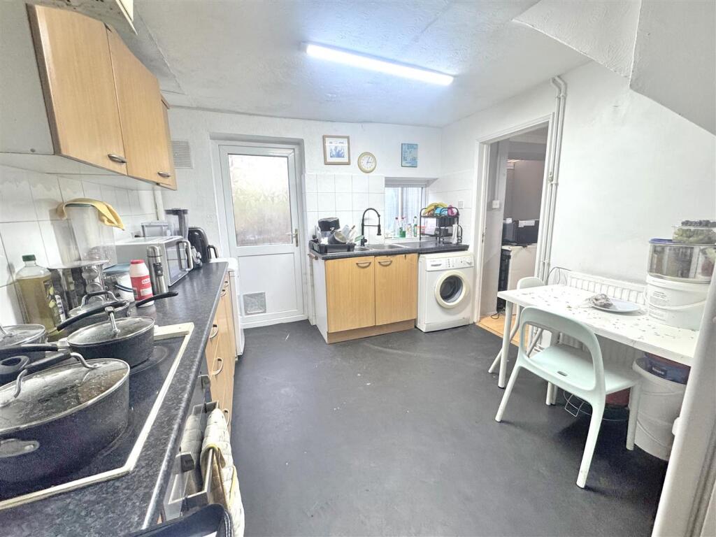 Additional image 2 of Furzen Crescent, Hatfield