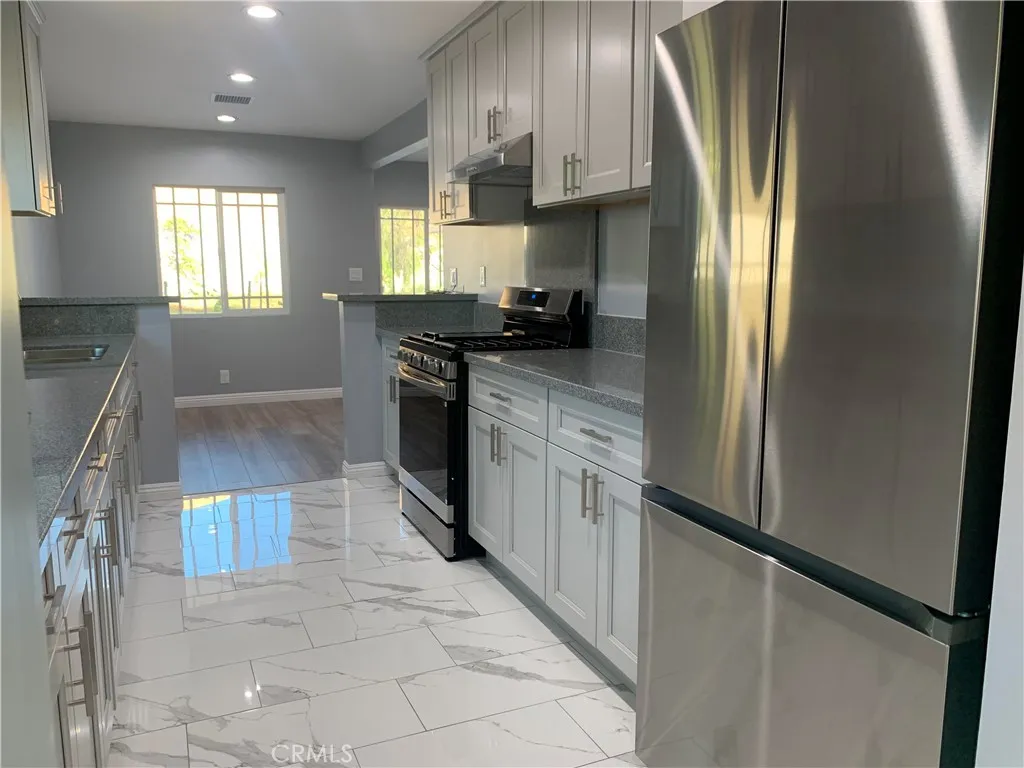 Additional image 36 of 7611 Bloomington Avenue, Burbank, CA 91504