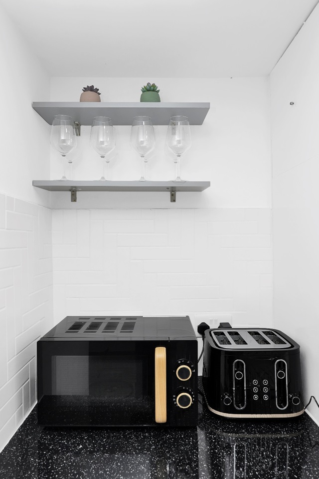 Additional image 10 of 2 Bed Flat, Fairchild Place, EC2A, N1 7GU