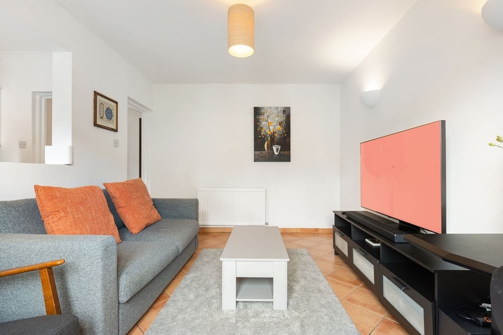 1 Bed Flat, Hopewell Yard, SE5, N1 7GU