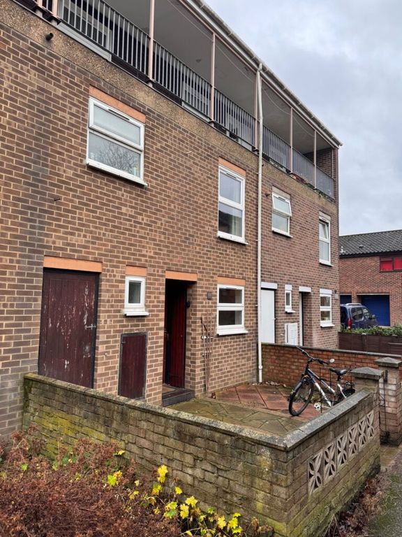 4 bed maisonette for saleCanterbury Place, West Norwich NR2