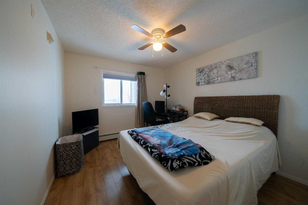 Additional image 4 of 425-5000 Somervale Court SW, Calgary, AB, T2Y4M1