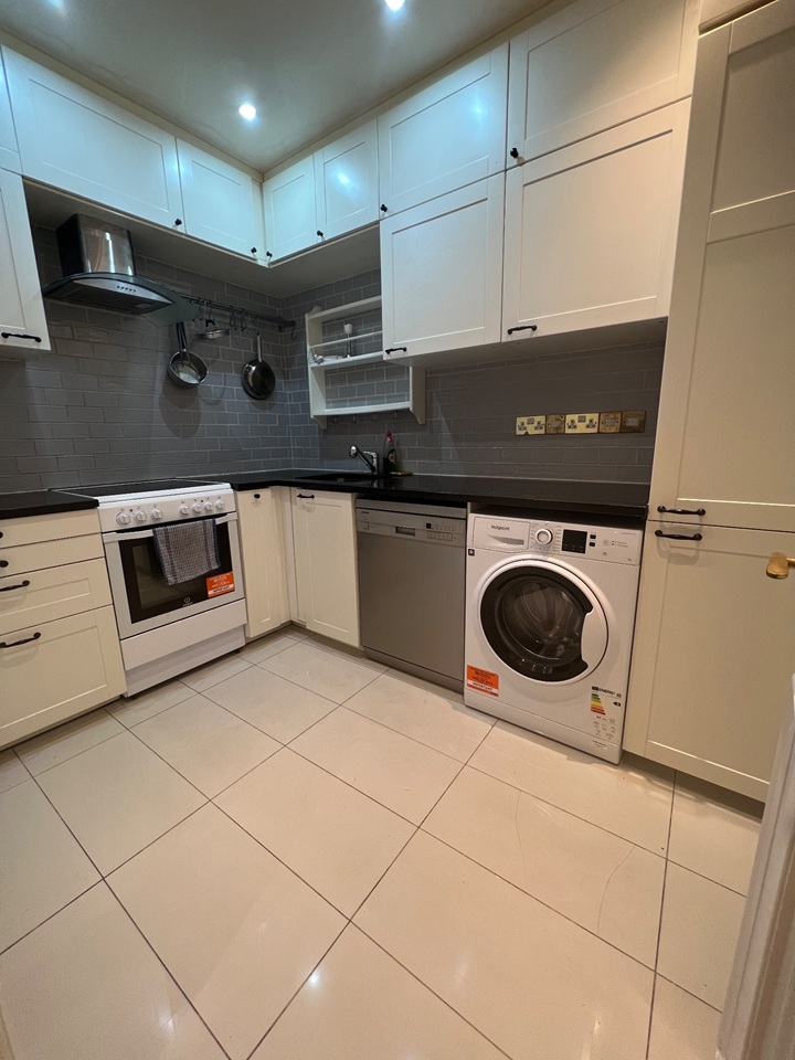 Additional image 3 of 2 Bed Flat, Cleveland Terrace, W2, N1 7GU