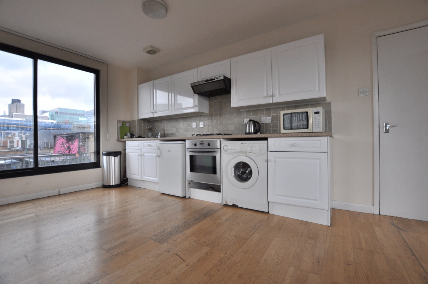 Additional image 9 of 3 Bed Flat, Great Eastern Street, EC2A, N1 7GU