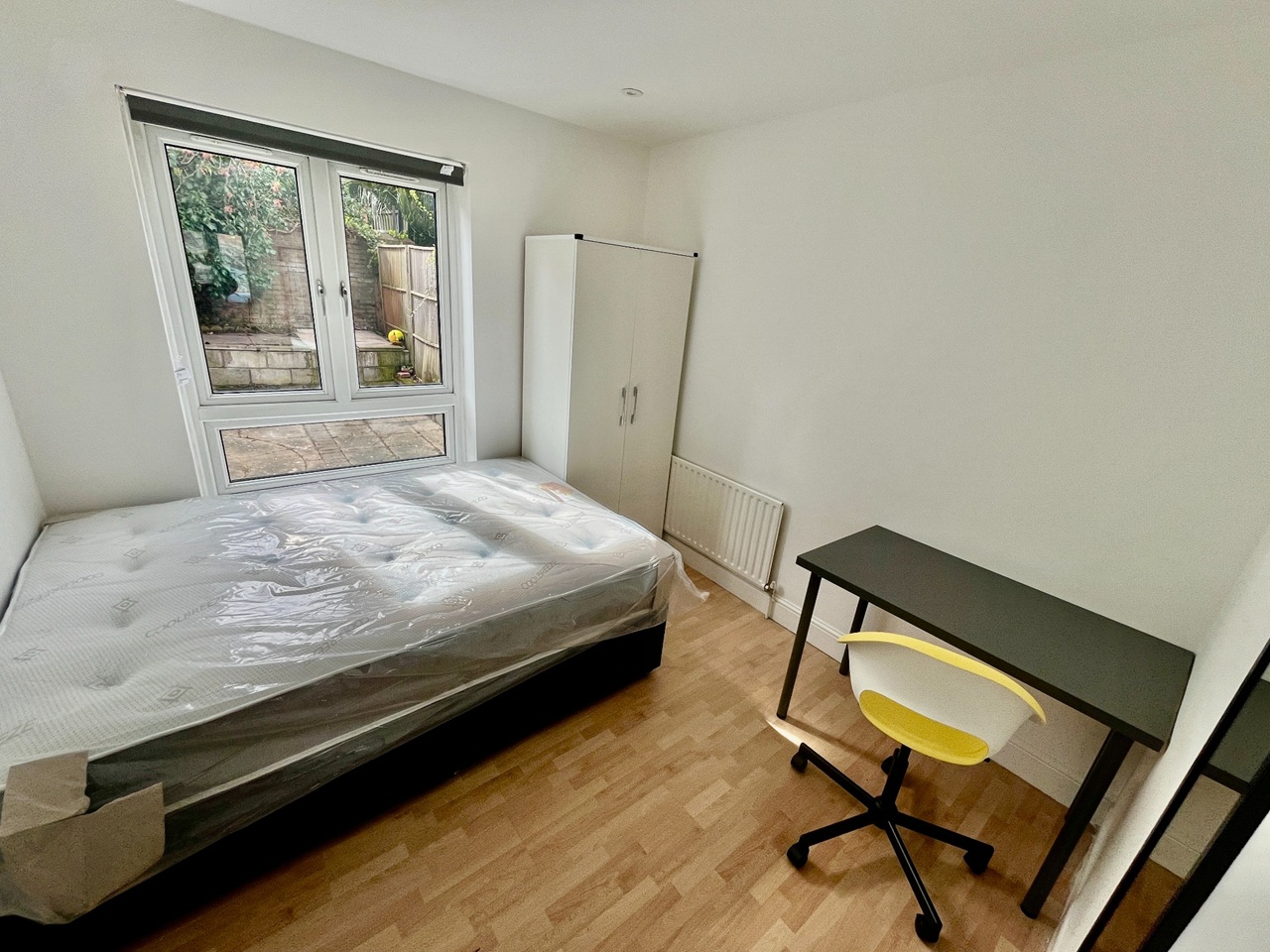 Additional image 4 of Room in a Shared Flat, Minerva Close, SW9, N1 7GU
