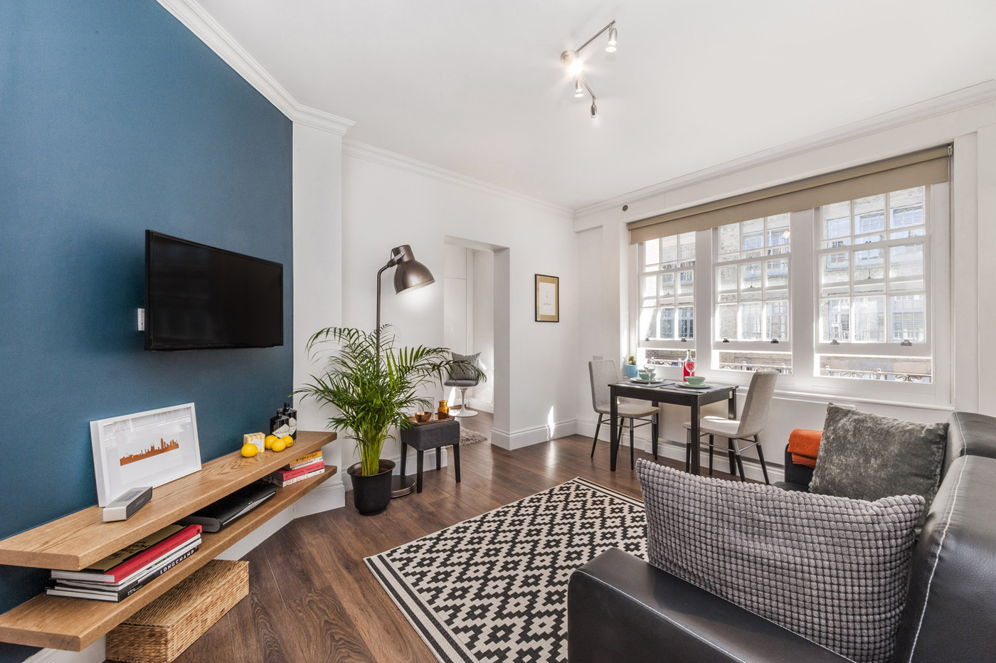 1 Bed Flat, Marshall Street, W1F