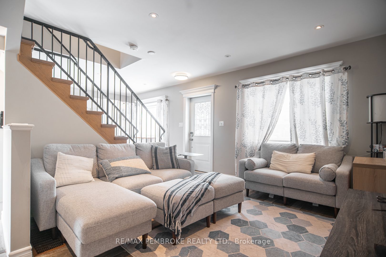 Additional image 6 of 332 Third Avenue, Pembroke, ON, K8A 5G6