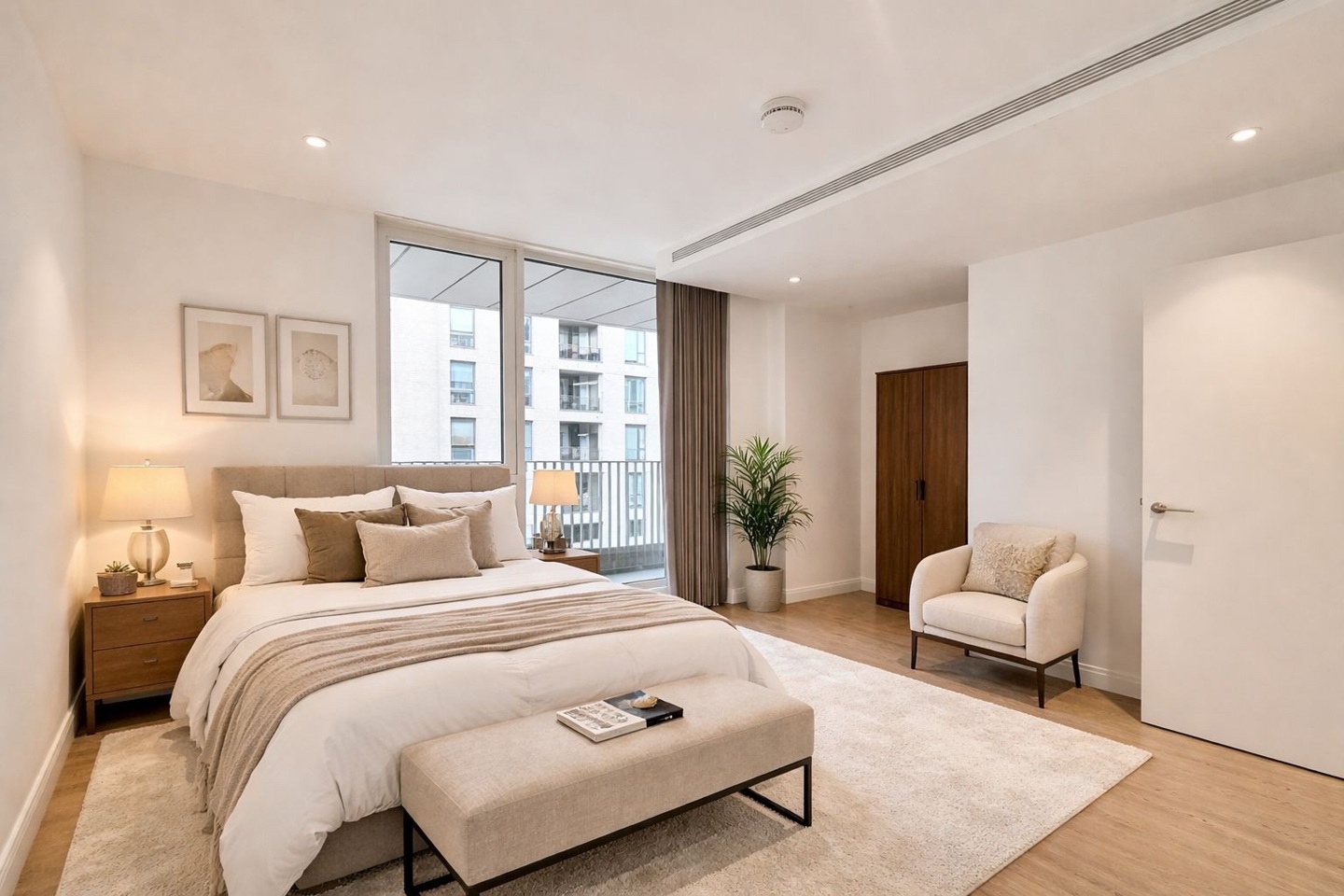 Additional image 3 of 2 Bed Flat, Kennington Lane, SE11, N1 7GU