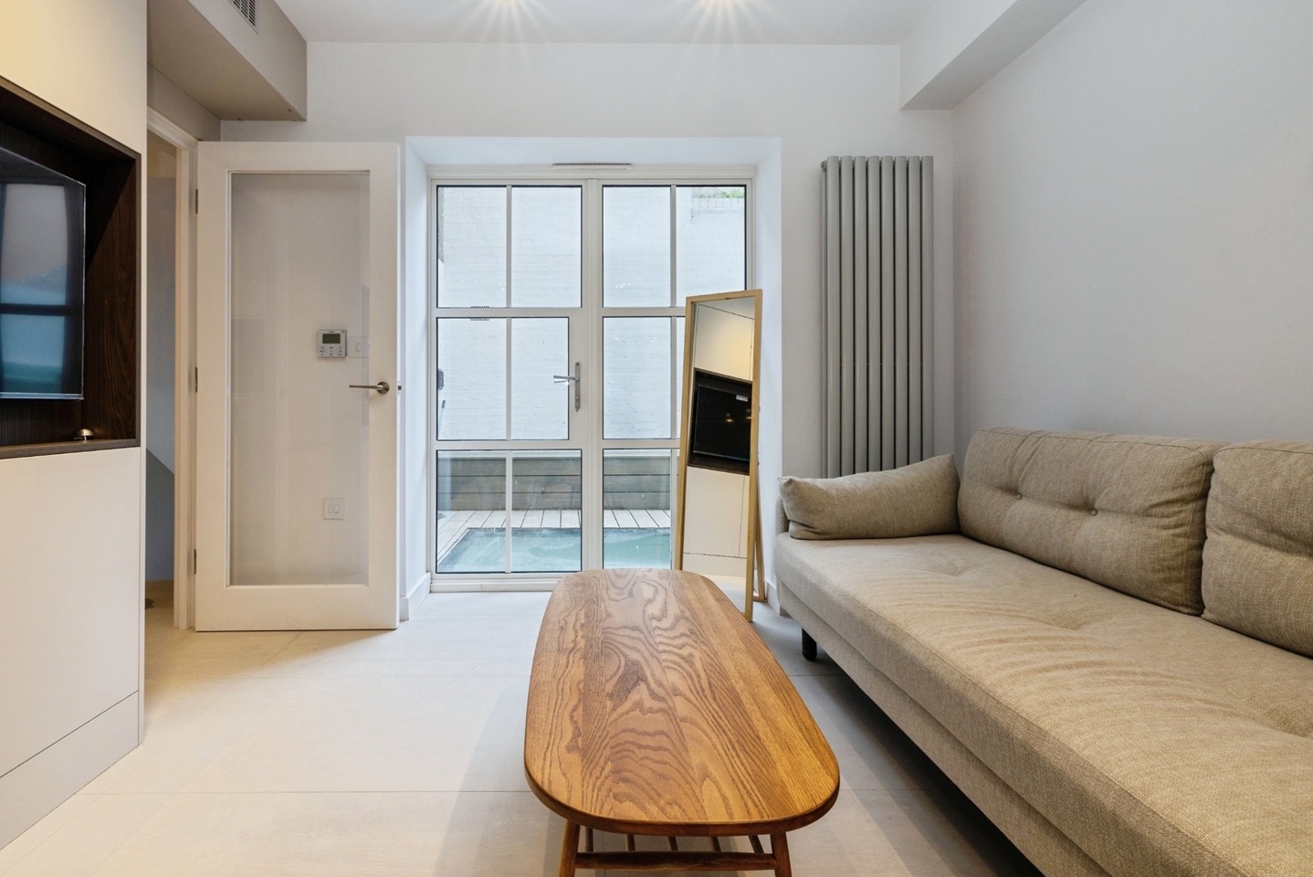 Additional image 13 of 2 Bed Flat, Old Gloucester St, WC1N, N1 7GU