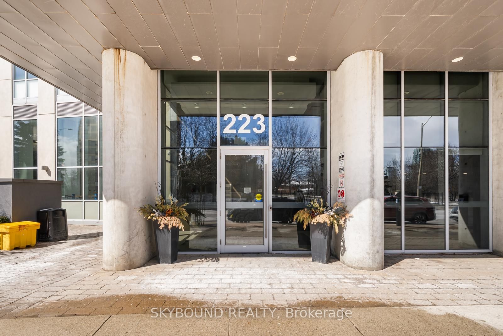 Additional image 2 of 306-223 Webb Drive, Mississauga, ON, L5B 0E8