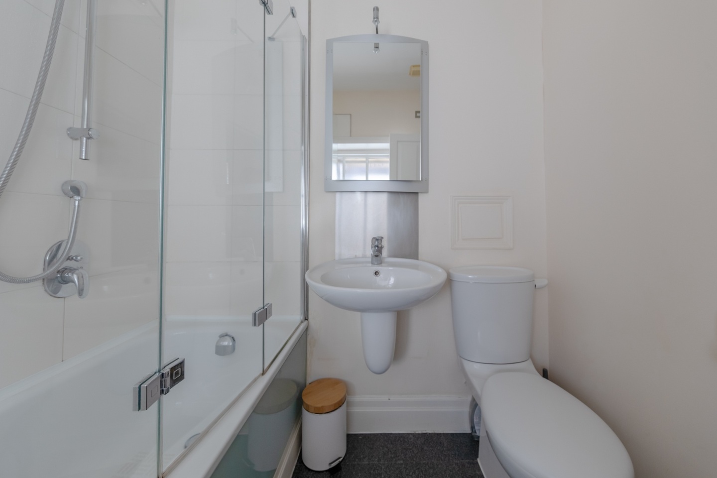 Additional image 9 of 2 Bed Flat, Aston Webb House, SE1, N1 7GU