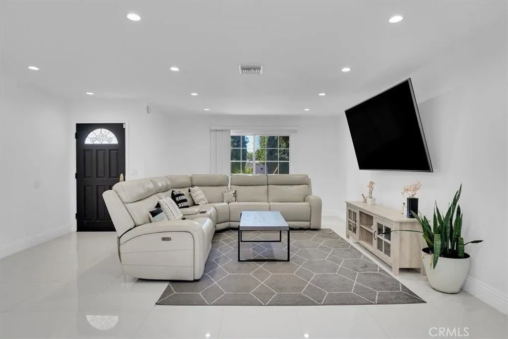 Additional image 3 of 6500 Ponce Avenue, West Hills, CA 91307