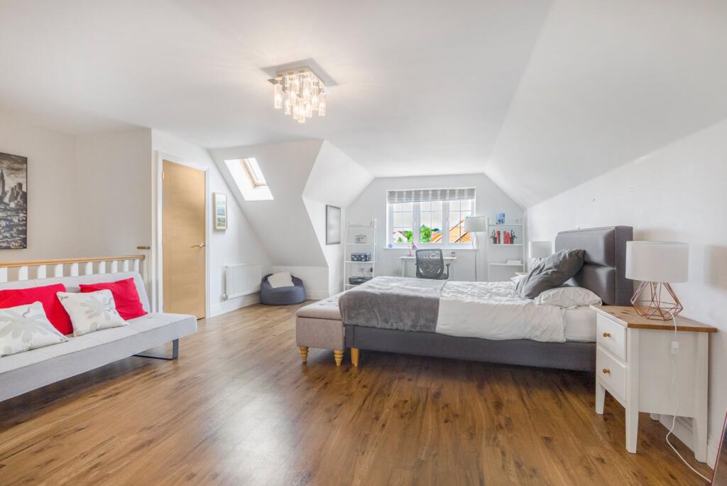 Additional image 13 of Mortimer Crescent, Kings Park, St. Albans, Hertfordshire, AL3