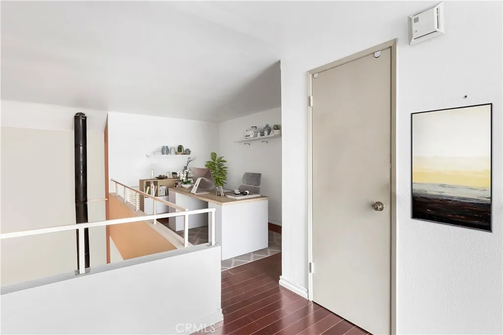 Additional image 30 of 18645 Hatteras, Tarzana, CA 91356