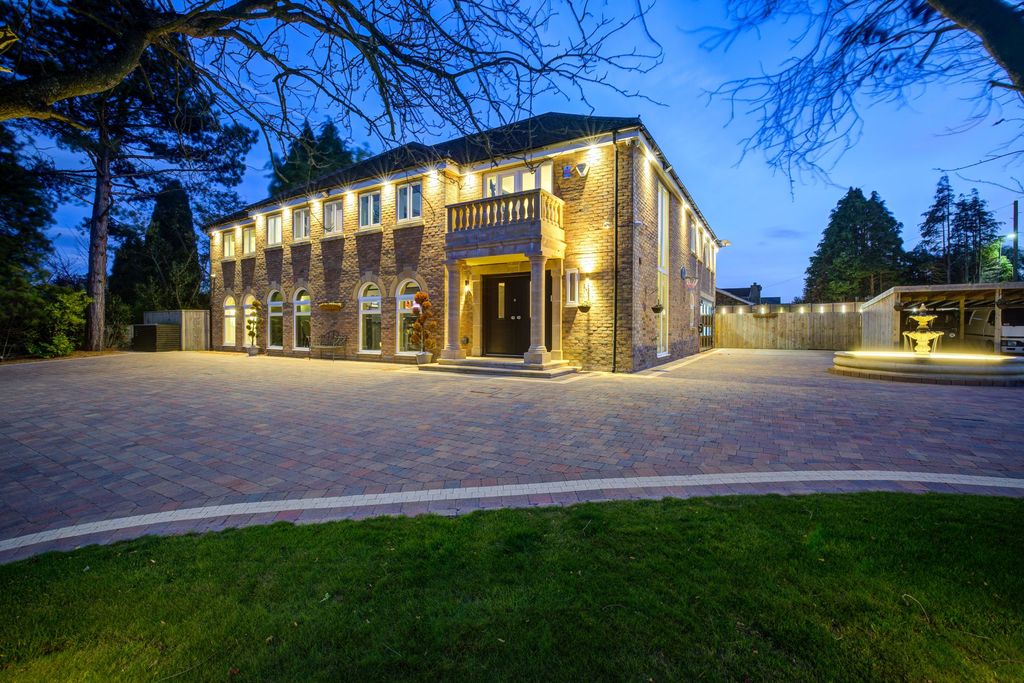 5 bed detached house for sale163 Runnymede Road, Darras Hall, Ponteland, Newcastle Upon Tyne NE20