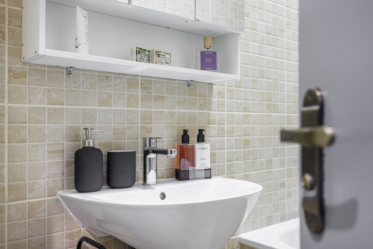 Additional image 16 of 2 Bed Flat, Swinton Street, WC1X, N1 7GU