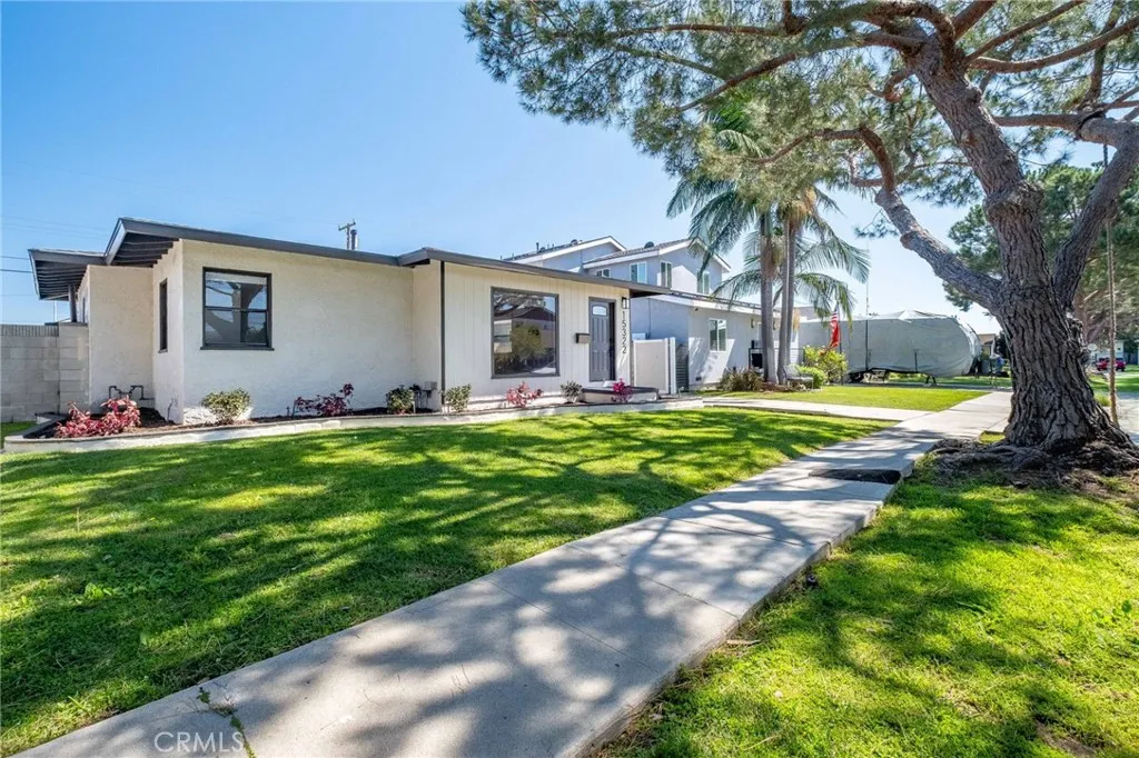 Additional image 3 of 15322 Cordary Avenue, Lawndale, CA 90260