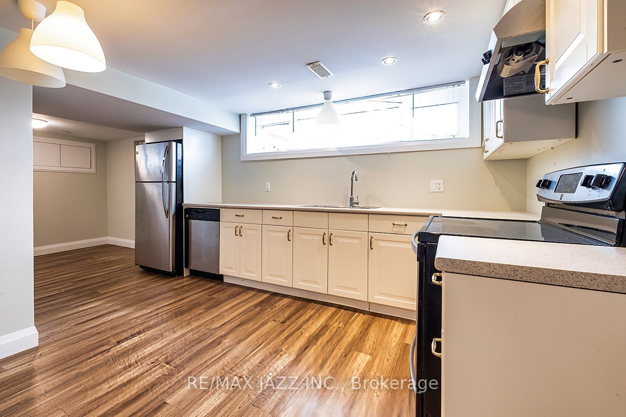 Additional image 6 of #2-708 Newman Crescent, Whitby, ON, L1N 1M6