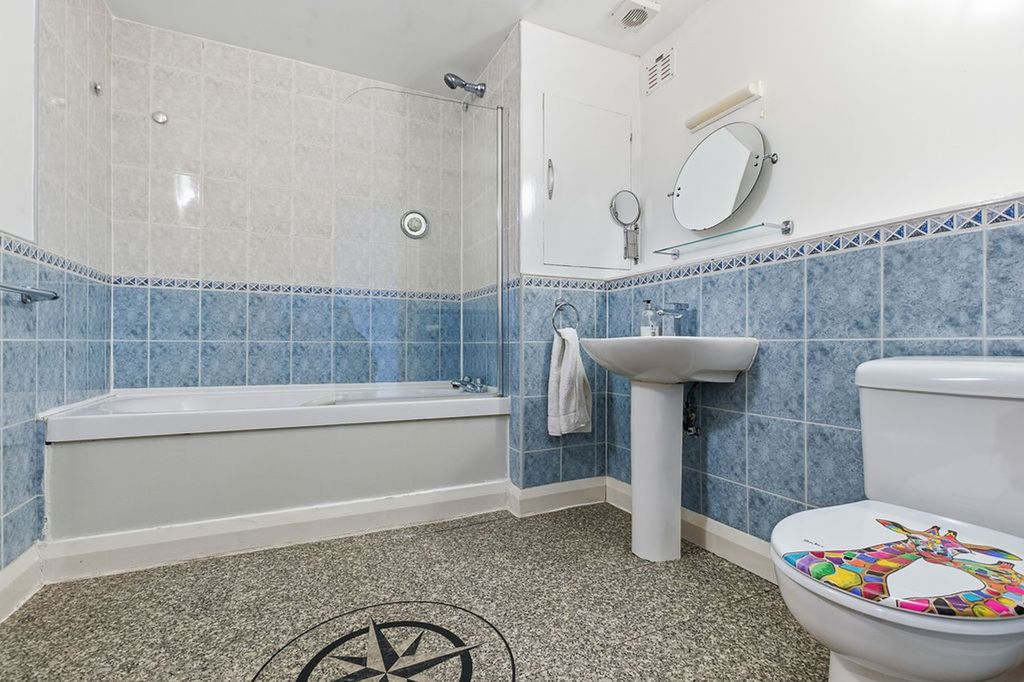 Additional image 13 of 2 bed flat for sale3/2 480 Shieldhall Road, Glasgow G51