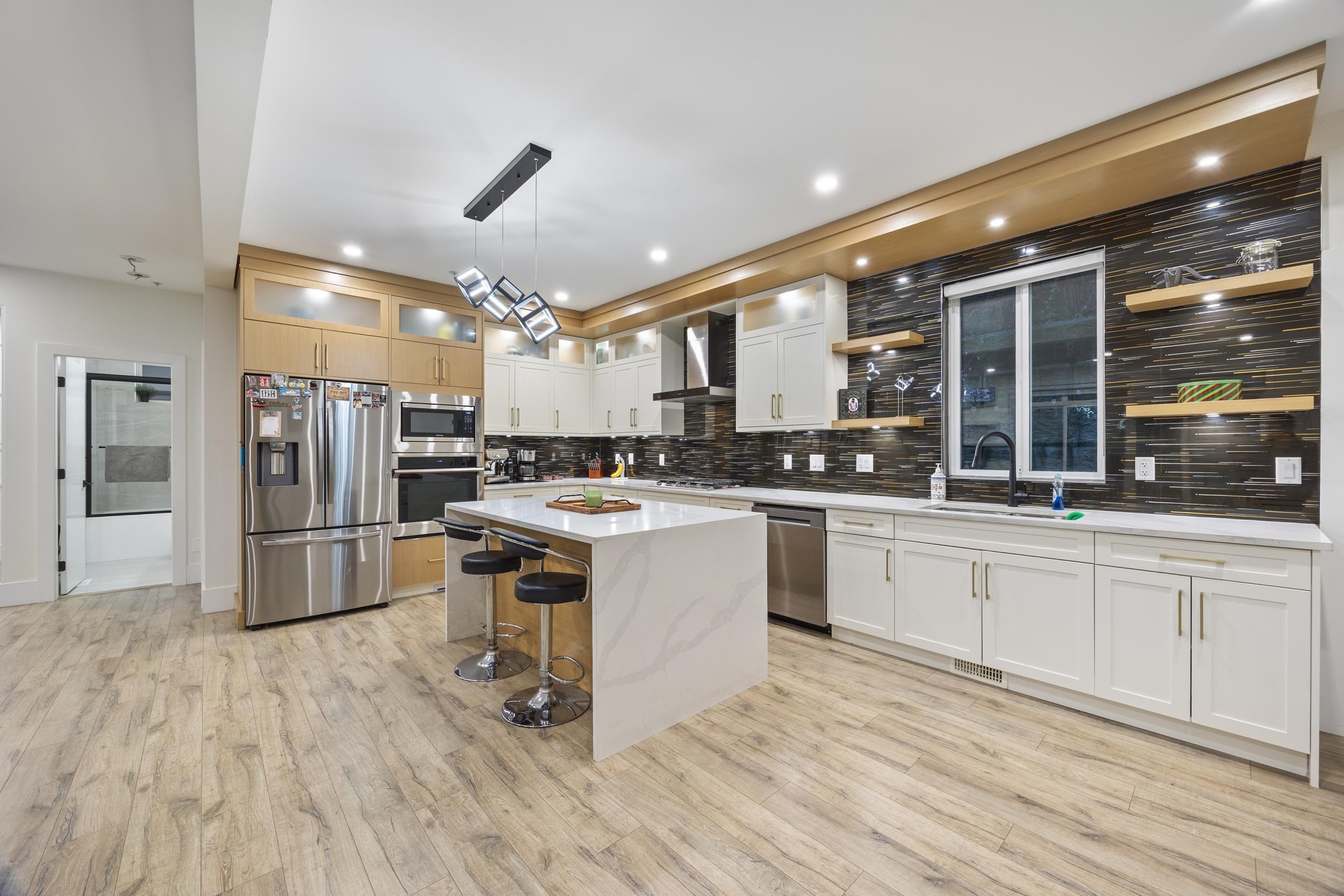 Additional image 6 of Upper-10500 Mcveety Street, Maple Ridge, BC, V2W 0K3