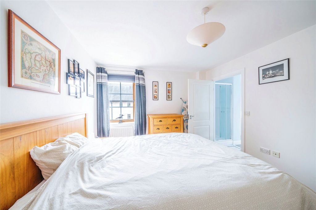 Additional image 8 of 2 bed flat for saleWaters Edge, Lower Burlington Road, Portishead BS20