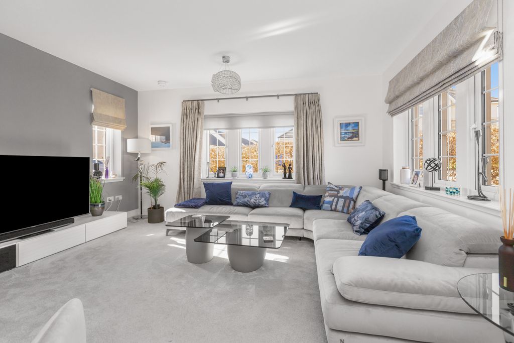 Additional image 2 of 5 bed detached house for sale29 Ashgrove Gardens, Loanhead EH20