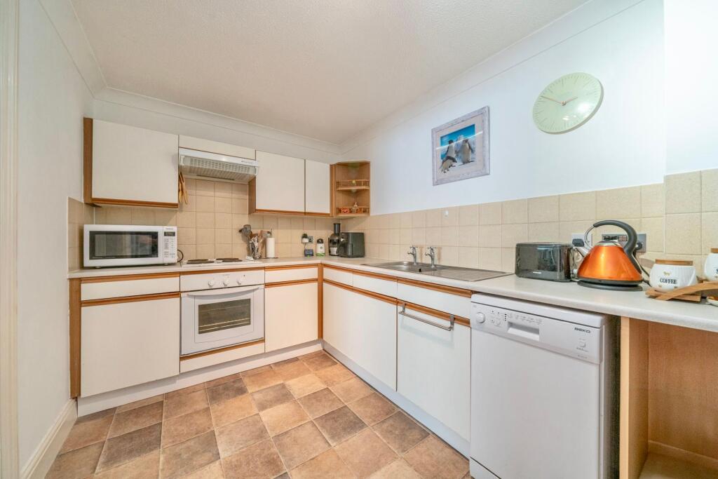 Additional image 8 of High Street, Markyate, AL3