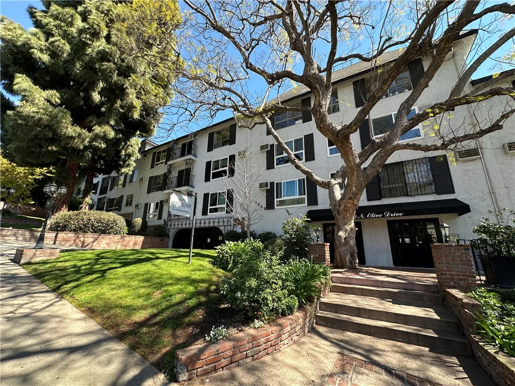 Additional image 16 of 1222 N Olive Dr, West Hollywood, CA 90069