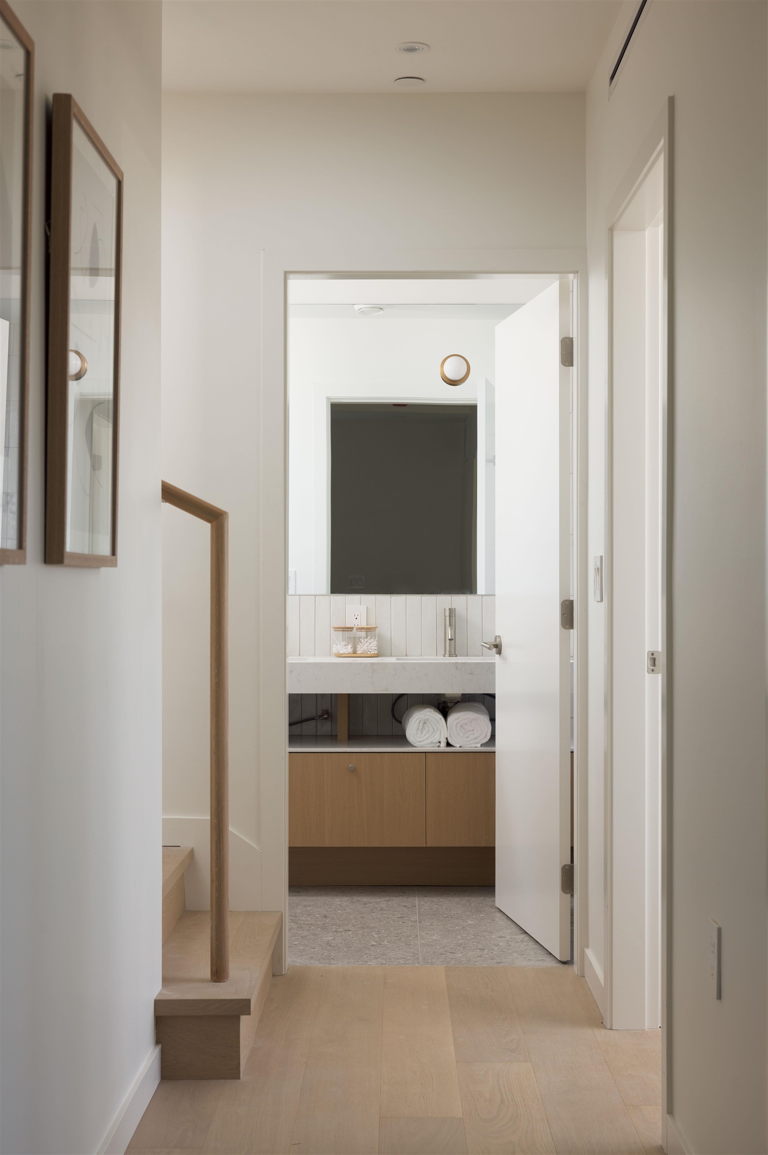 Additional image 5 of 1-2915 5th Avenue E, Vancouver, BC, V5M 1N6