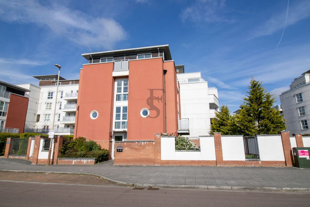 2 bed flat for sale35 Watkin Road, Freemans Meadow LE2
