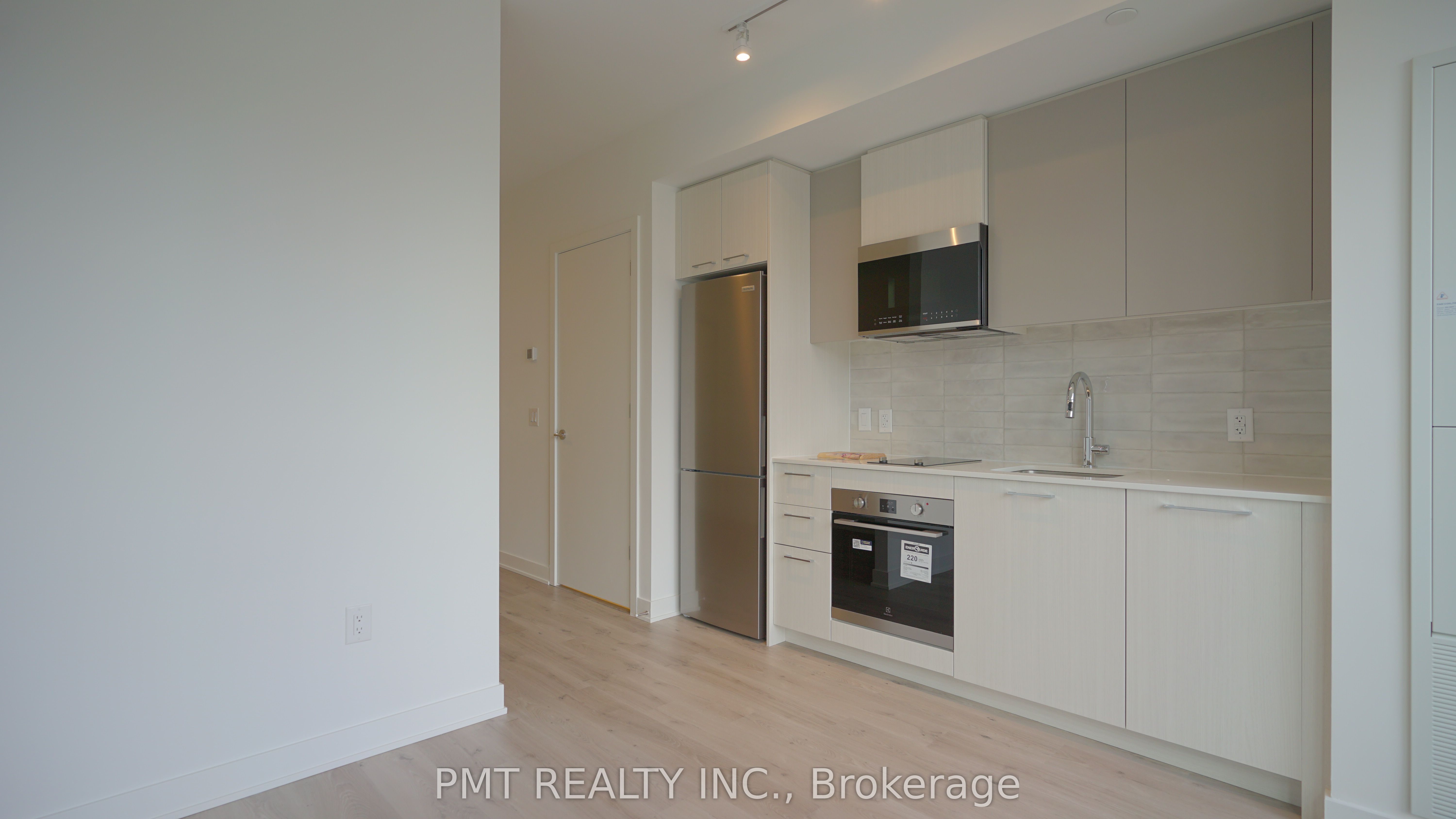 Additional image 4 of 732-30 Dreamers Way, Toronto, ON, M5A 0Y7