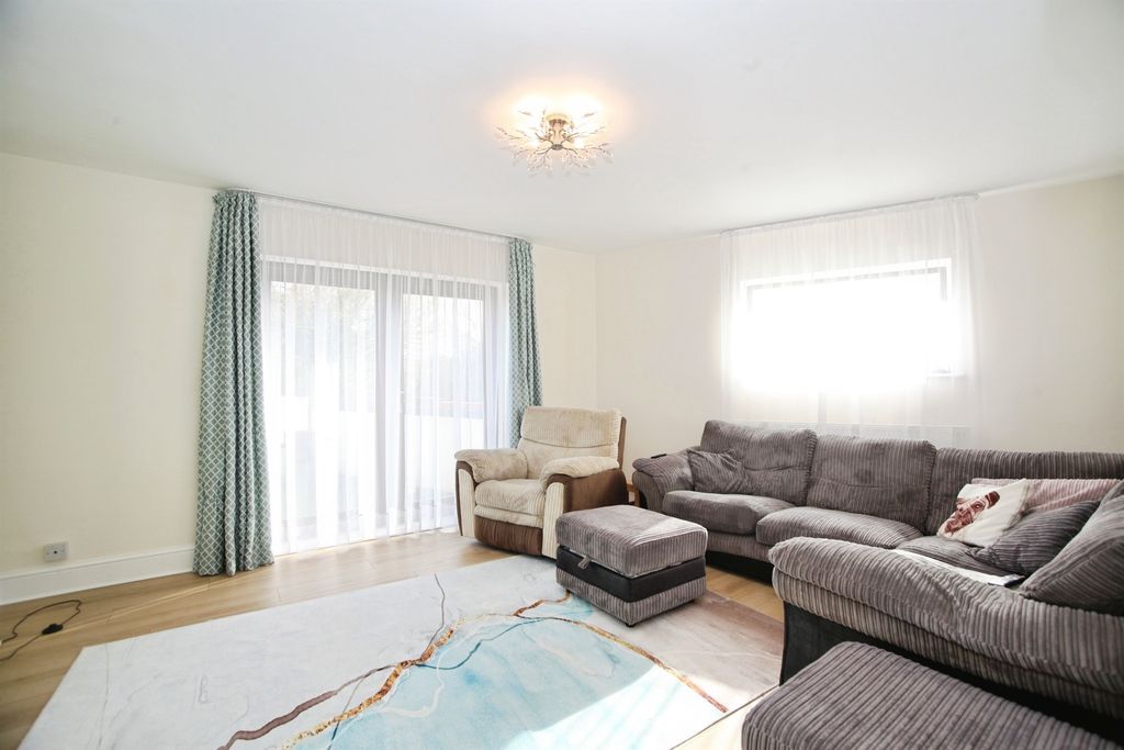 Additional image 7 of 5 bed detached house for saleMill Lane, Cross Inn, Pontyclun CF72