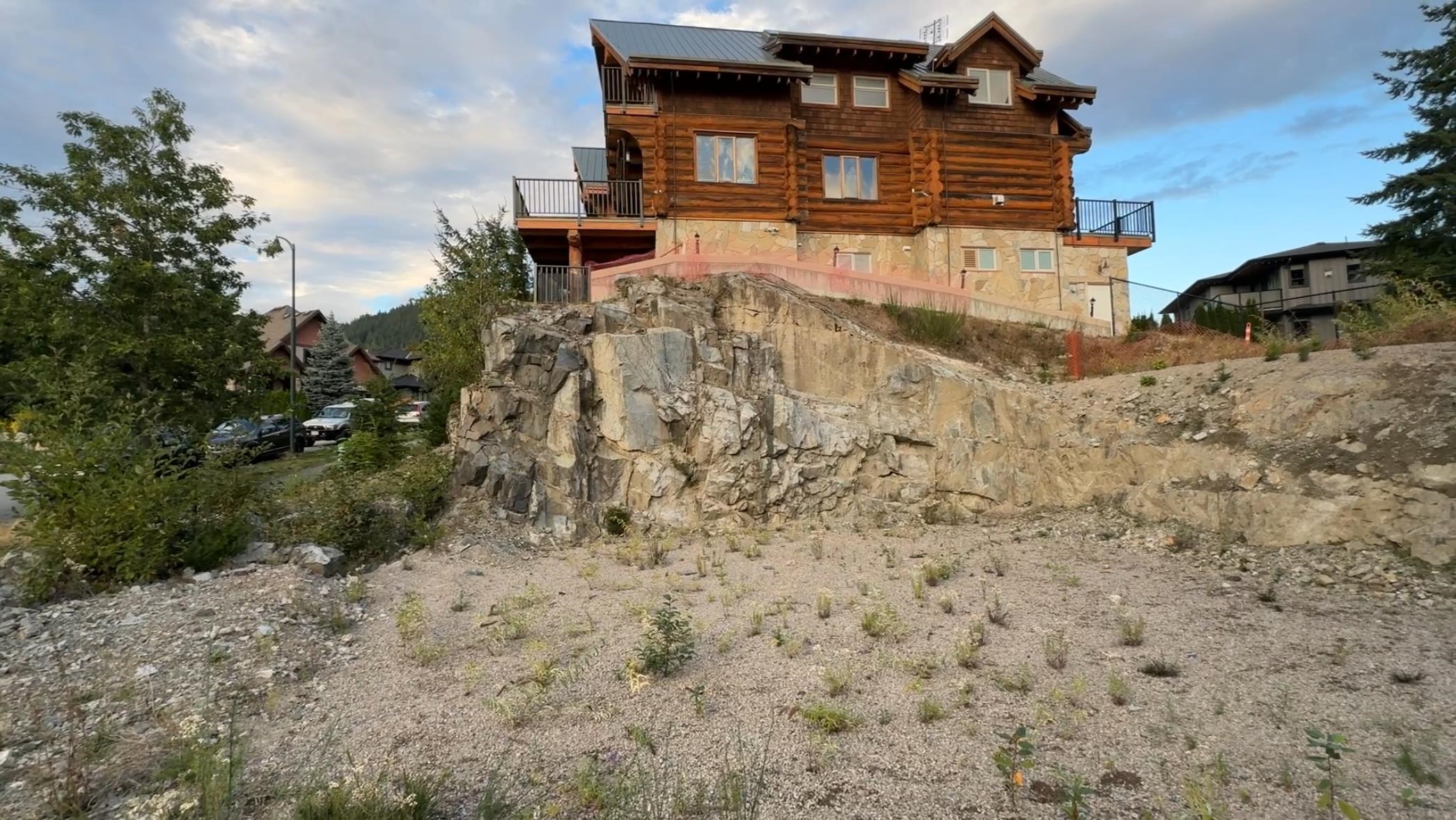 Additional image 3 of 40876 The Crescent , Squamish, BC, V8B 0R9