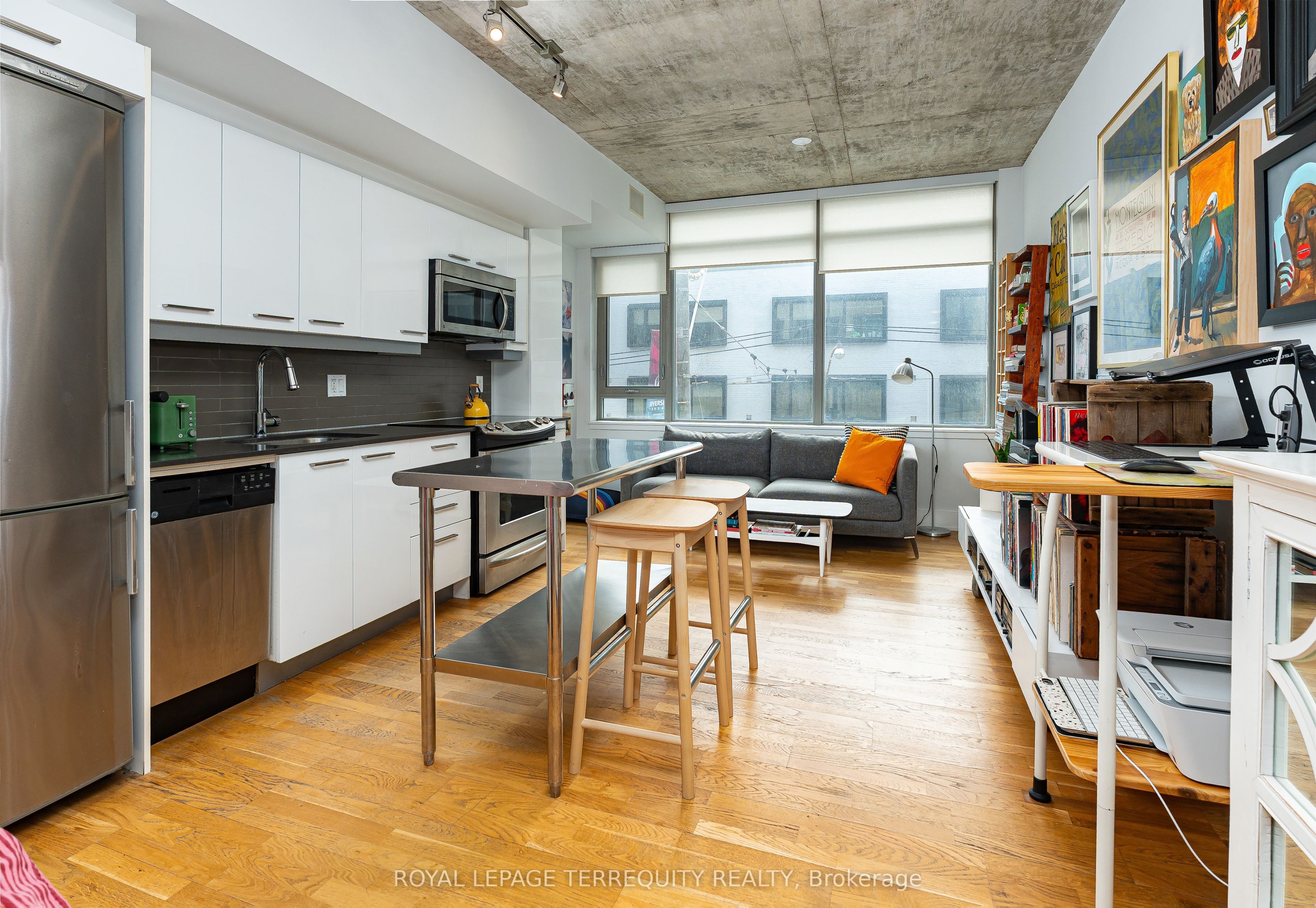 Additional image 4 of 201-630 Queen Street E, Toronto, ON, M4M 1G3
