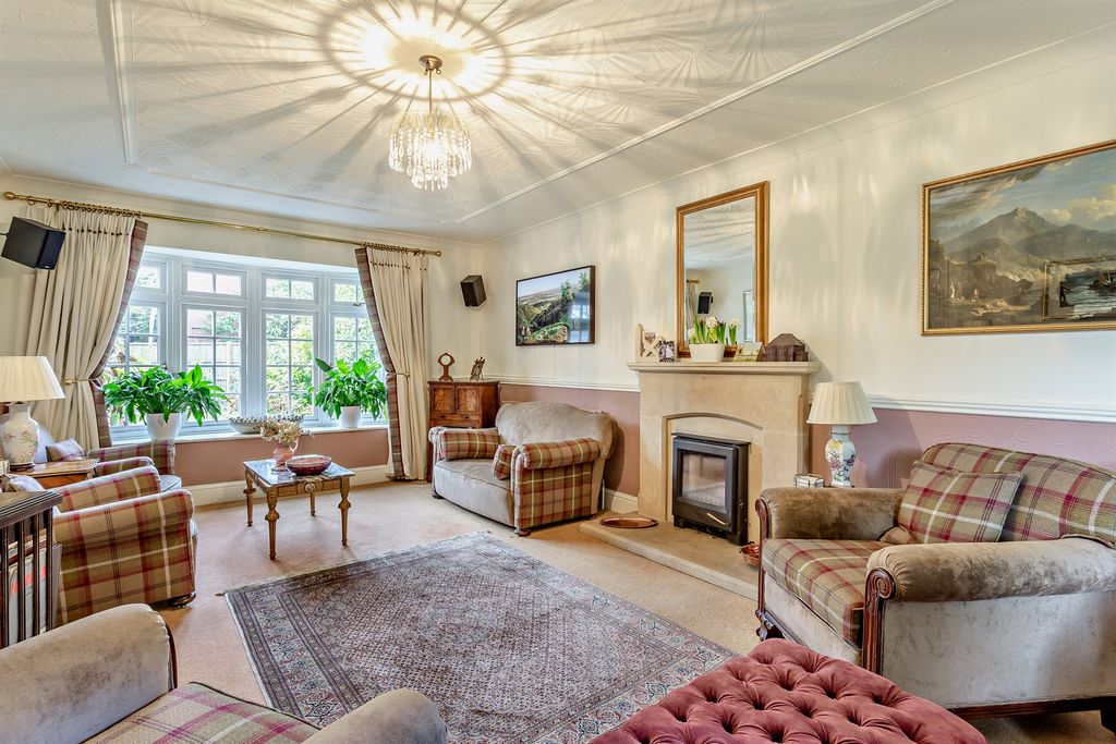 Additional image 3 of 5 bed detached house for saleLeinsters Close, Peterborough PE3