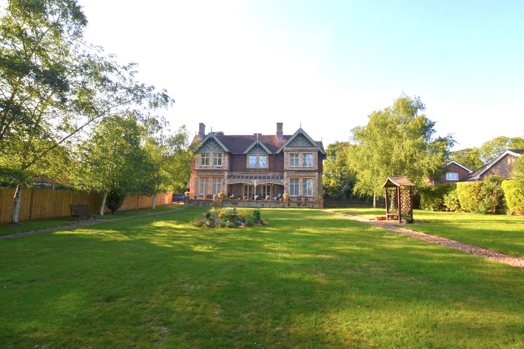 Additional image 53 of 2 bed flat for saleBeacon Lane, Grantham NG31