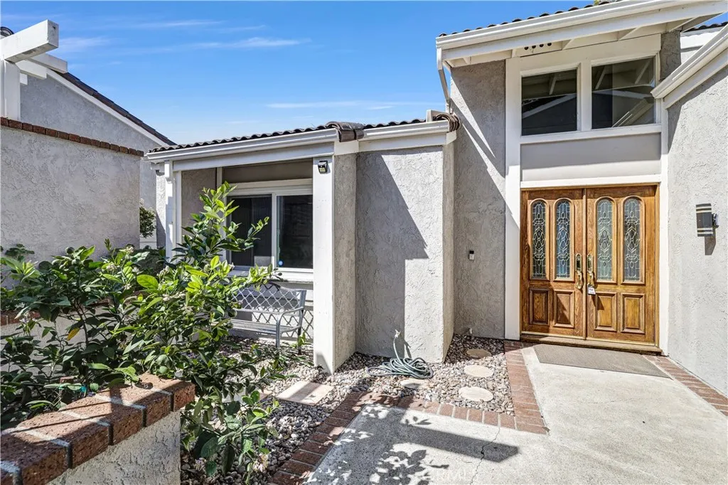 Additional image 3 of 17 Valley View Vw, Irvine, CA 92612