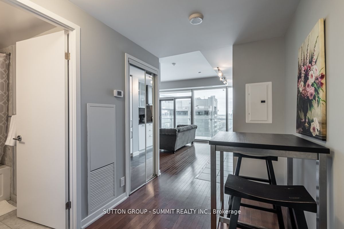 Additional image 2 of 2907-14 York Street, Toronto, ON, M5J 0B1