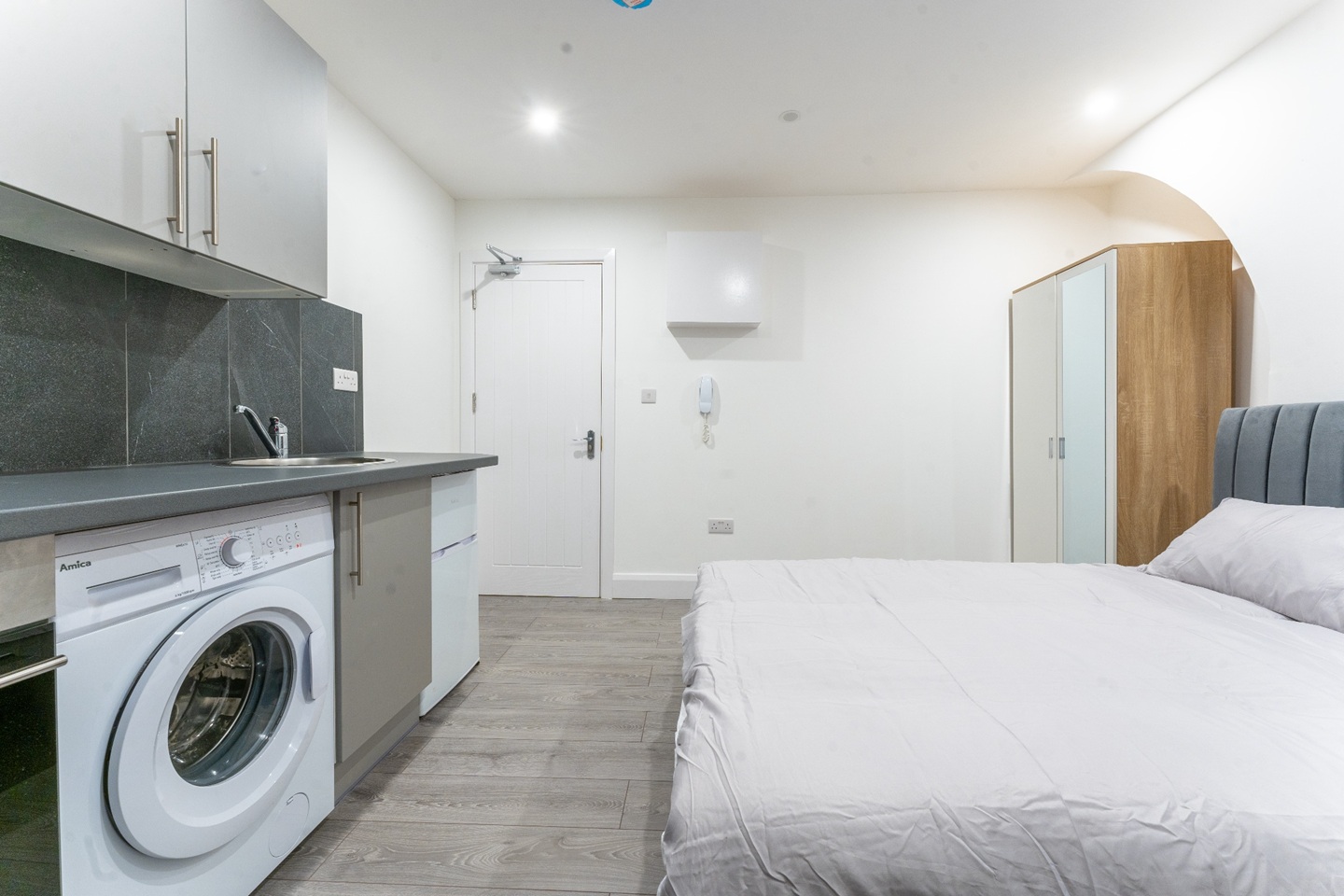 Additional image 5 of Studio Flat, Browning St, SE17, N1 7GU