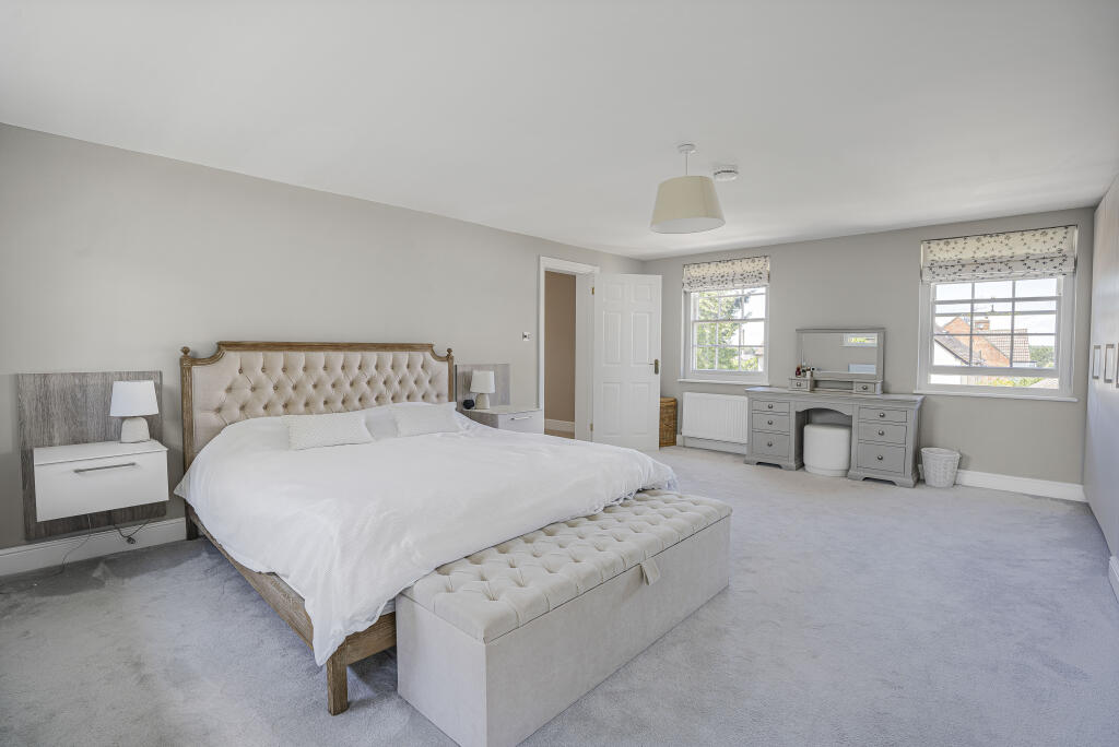 Additional image 12 of St. Bernards Road, St. Albans, Hertfordshire, AL3