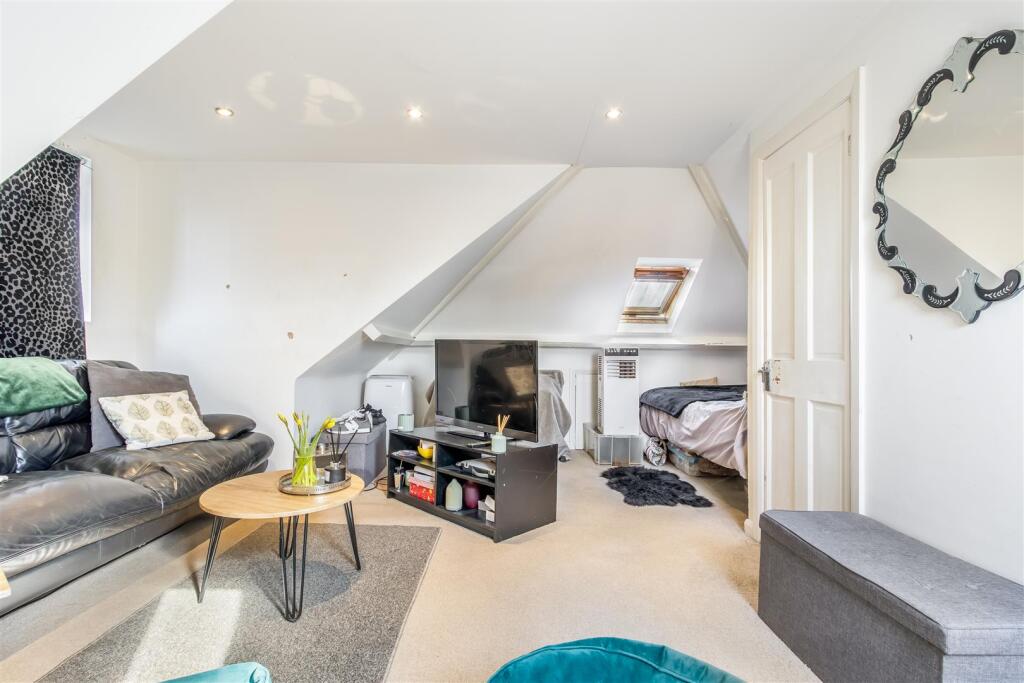 Additional image 12 of Holloways Lane, Welham Green