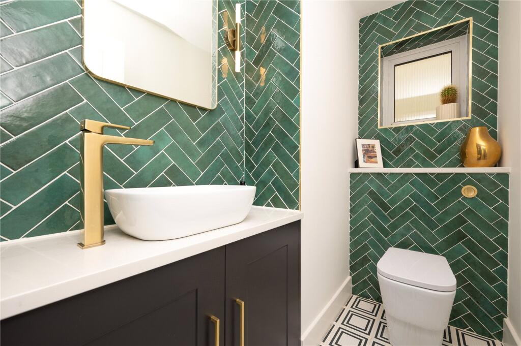 Additional image 7 of Garden Court, Wheathampstead, St. Albans, Hertfordshire